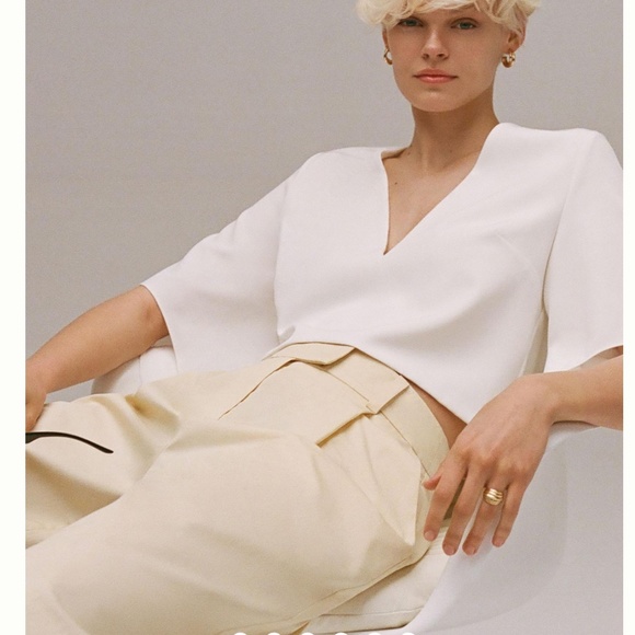 Brand New EXQUISE CROPPED PLEATED TROUSERS - Picture 1 of 12